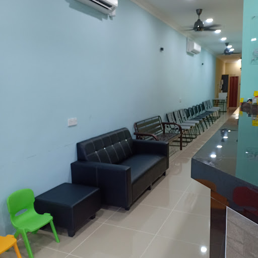 KLINIK SUMAYYAH, KUALA PILAH (Bersebelahan McD)